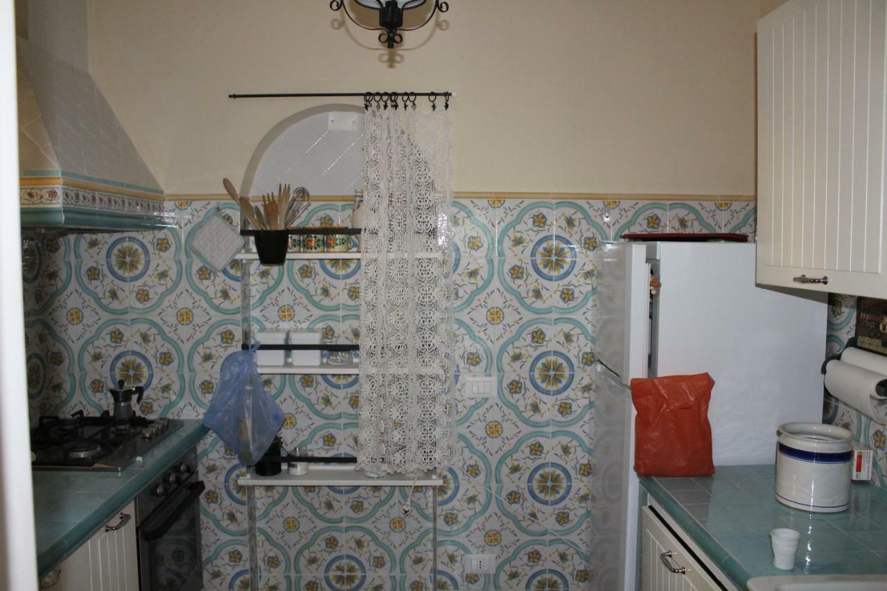 テッラチーナ Casa Azzurraヴィラ エクステリア 写真